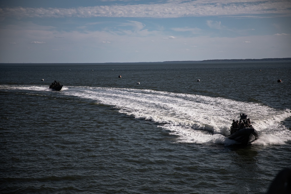 24th MEU Visit, Board, Search and Seizure Training