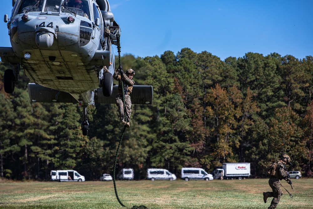 24th MEU Visit, Board, Search and Seizure Training