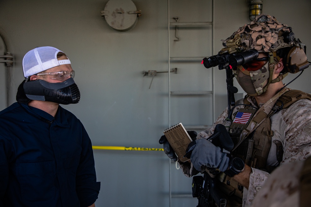 24th MEU Visit, Board, Search and Seizure Training