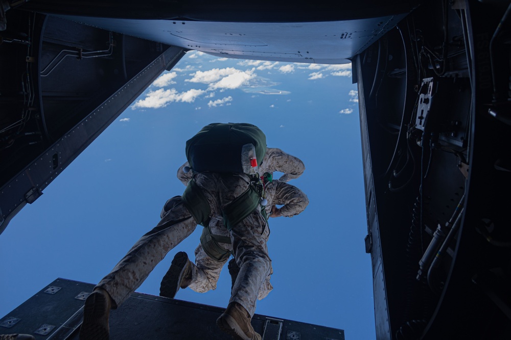 Free Fallin’: U.S. Marines, Special Operations Soldiers, Airmen conduct parachute operations