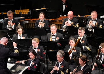 U.S. Navy Band performs spooktacular program at Kenmore Middle School