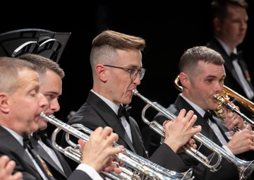 U.S. Navy Band performs spooktacular program at Kenmore Middle School