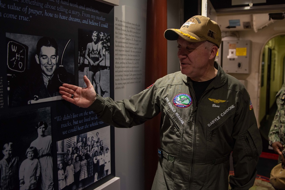 DVIDS Images USS Ronald Reagan (CVN 76) hosts Filipino nationals