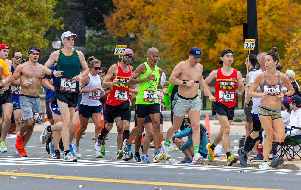 DVIDS Images 48th Marine Corps Marathon [Image 7 of 34]