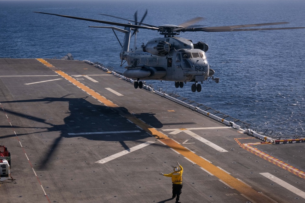 Boxer Sailors and VMM 165 Marines Engage in Flight Ops