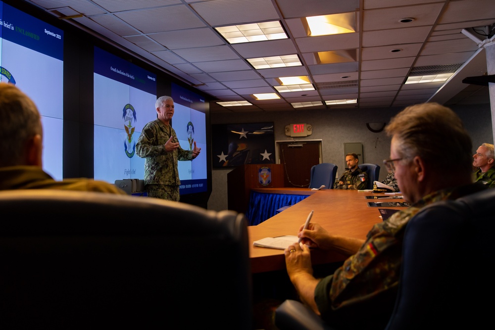 Defense Attaché’s Visit USS Blue Ridge