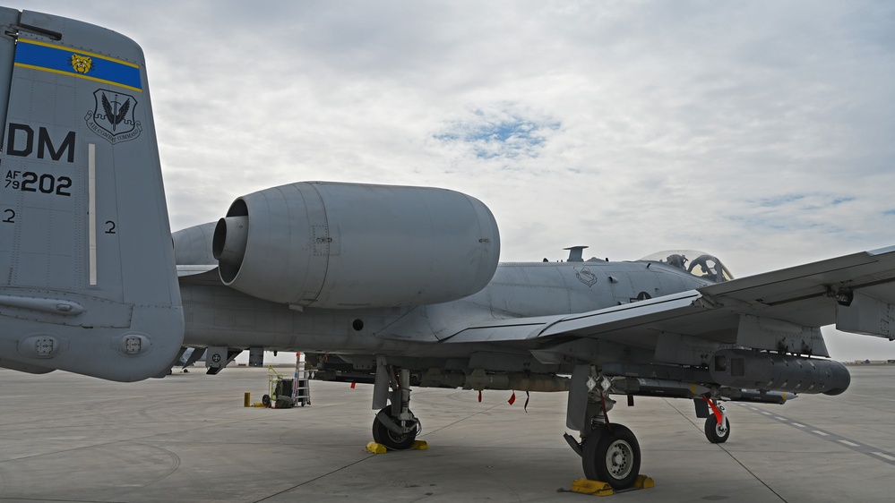 A-10 Thunderbolt IIs maintain readiness