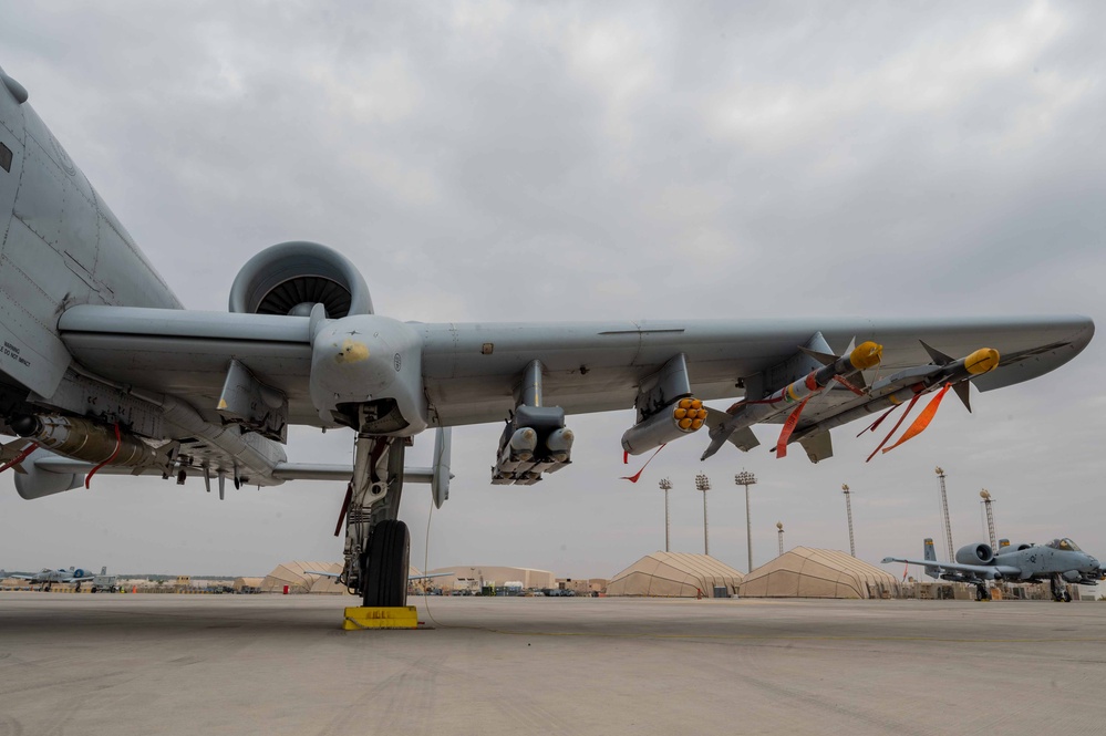 A-10 Thunderbolt IIs maintain readiness