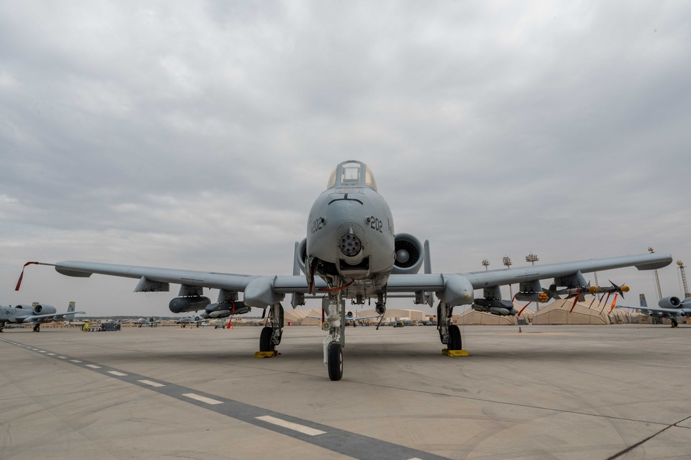 A-10 Thunderbolt IIs maintain readiness