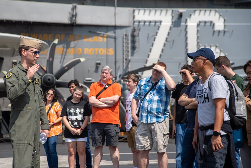 USS Ronald Reagan (CVN 76) hosts Republic of Philippines US embassy staff members during a scheduled port visit to Manila, Philippines