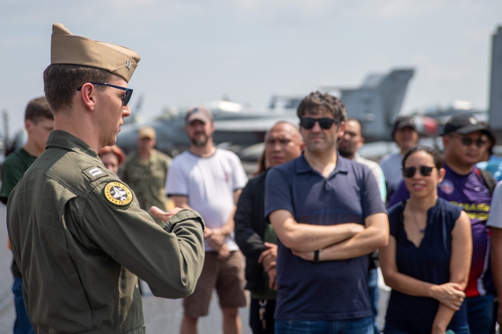 USS Ronald Reagan (CVN 76) hosts Republic of Philippines US embassy staff members during a scheduled port visit to Manila, Philippines