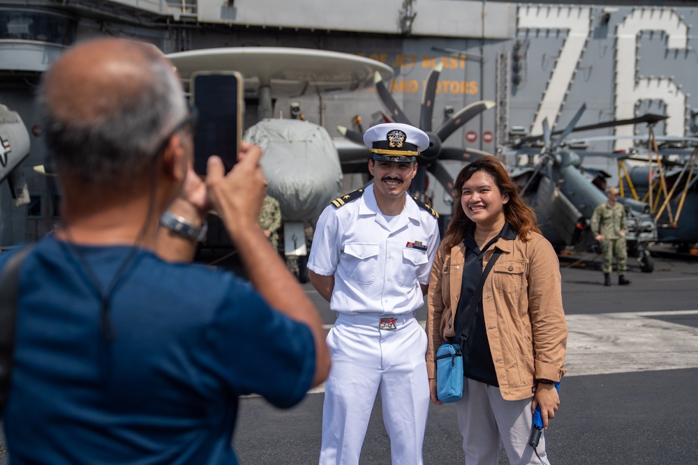 USS Ronald Reagan (CVN 76) hosts Republic of Philippines US embassy staff members during a scheduled port visit to Manila, Philippines