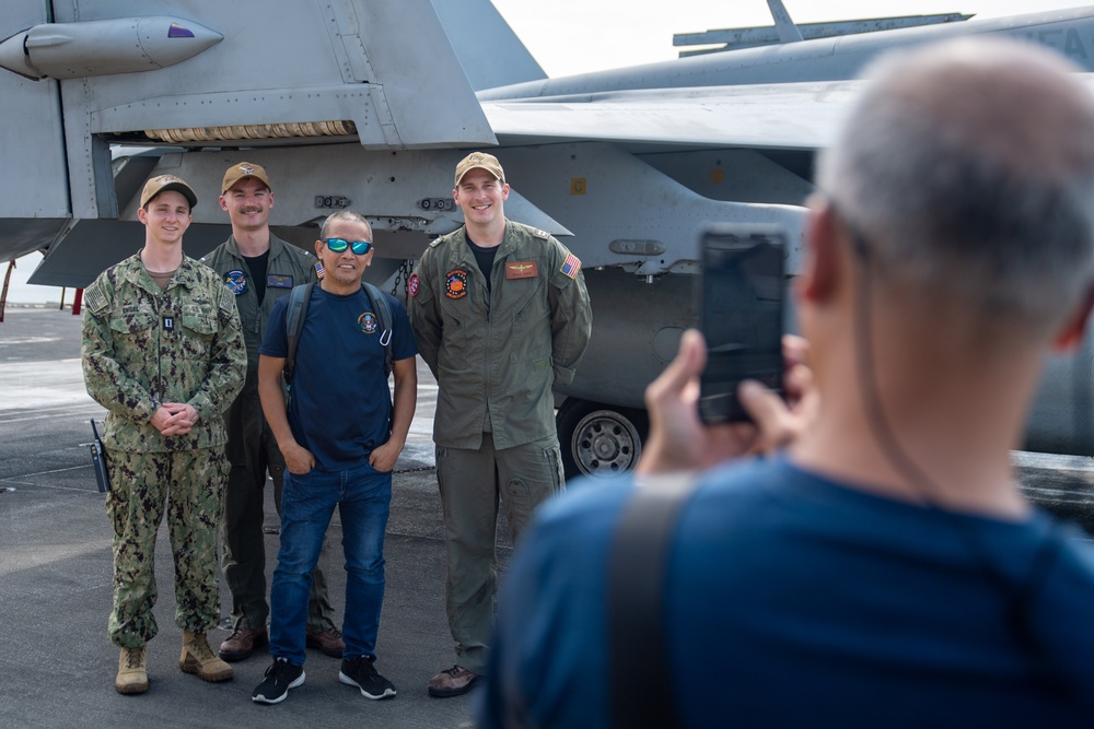 USS Ronald Reagan (CVN 76) hosts Republic of Philippines US embassy staff members during a scheduled port visit to Manila, Philippines