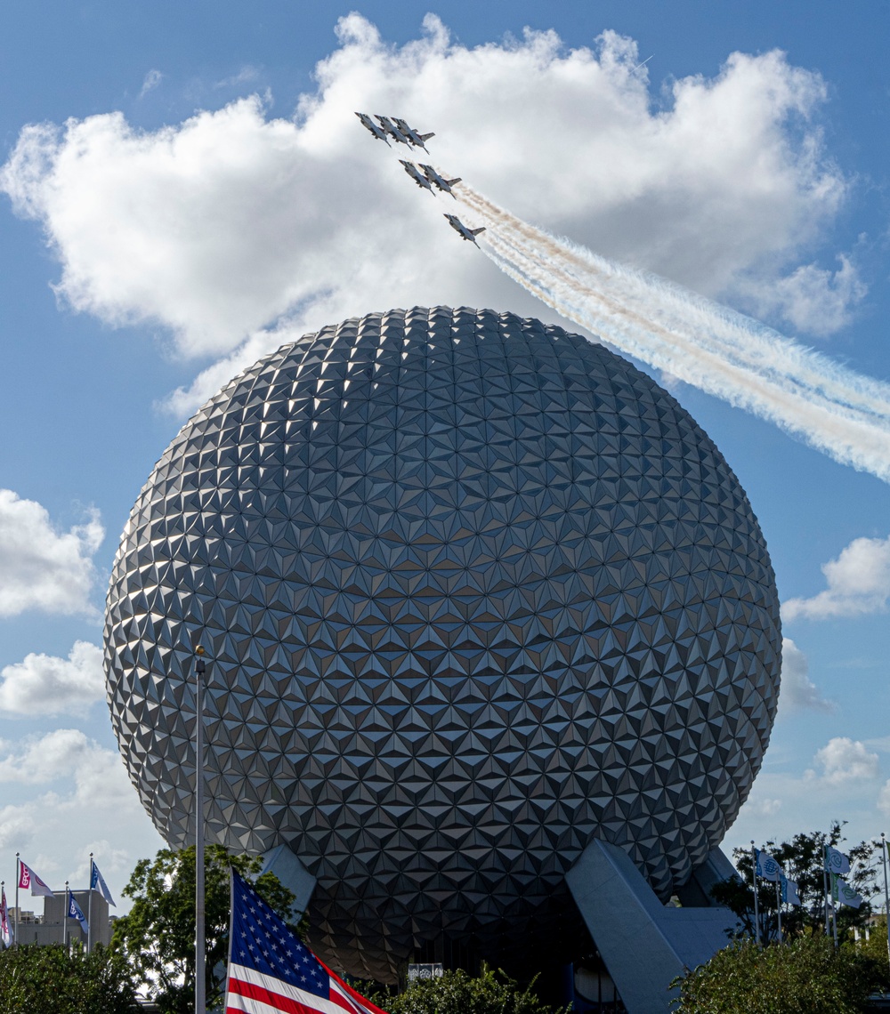 Thunderbirds buzz EPCOT Thunderbirds buzz EPCOT