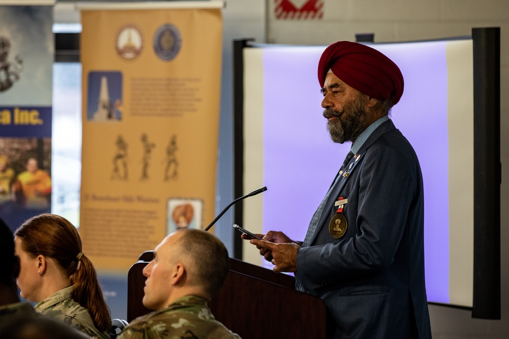 NY Army Guard engineers learn about Sikh culture