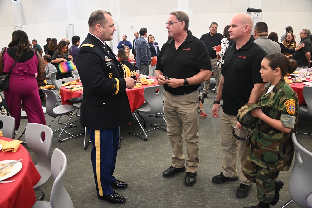 Commander leads pledge at Governor’s address