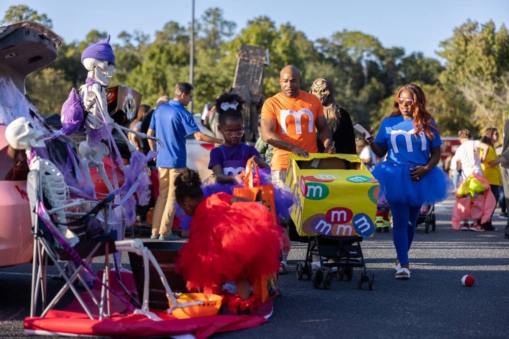 Tri-Command Trunk or Treat