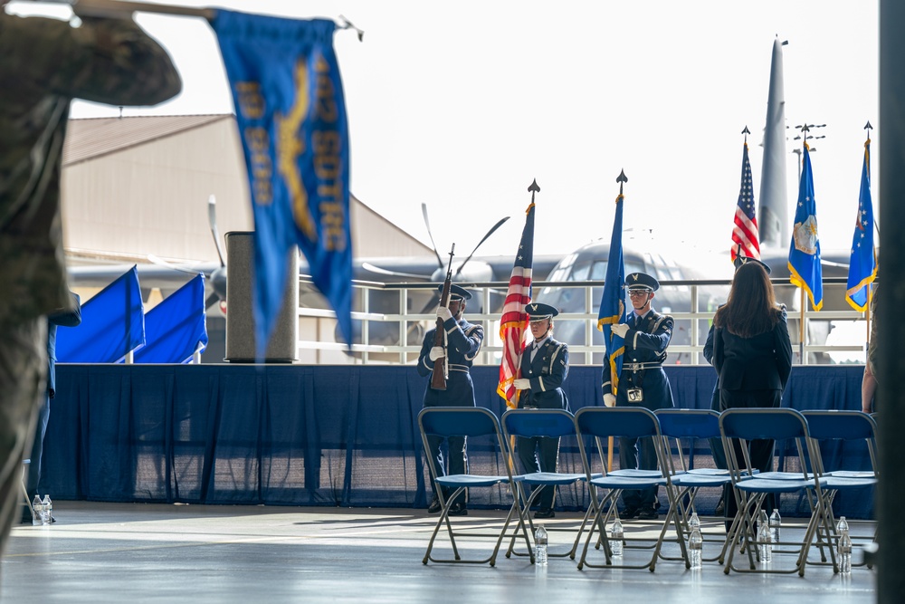 492 SOW change of command