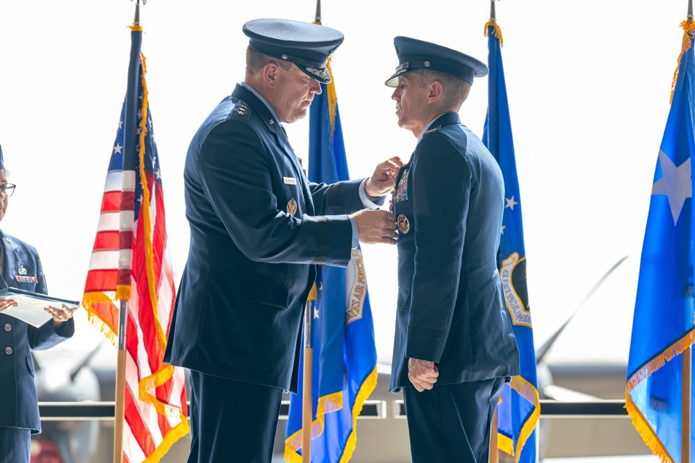 492 SOW change of command