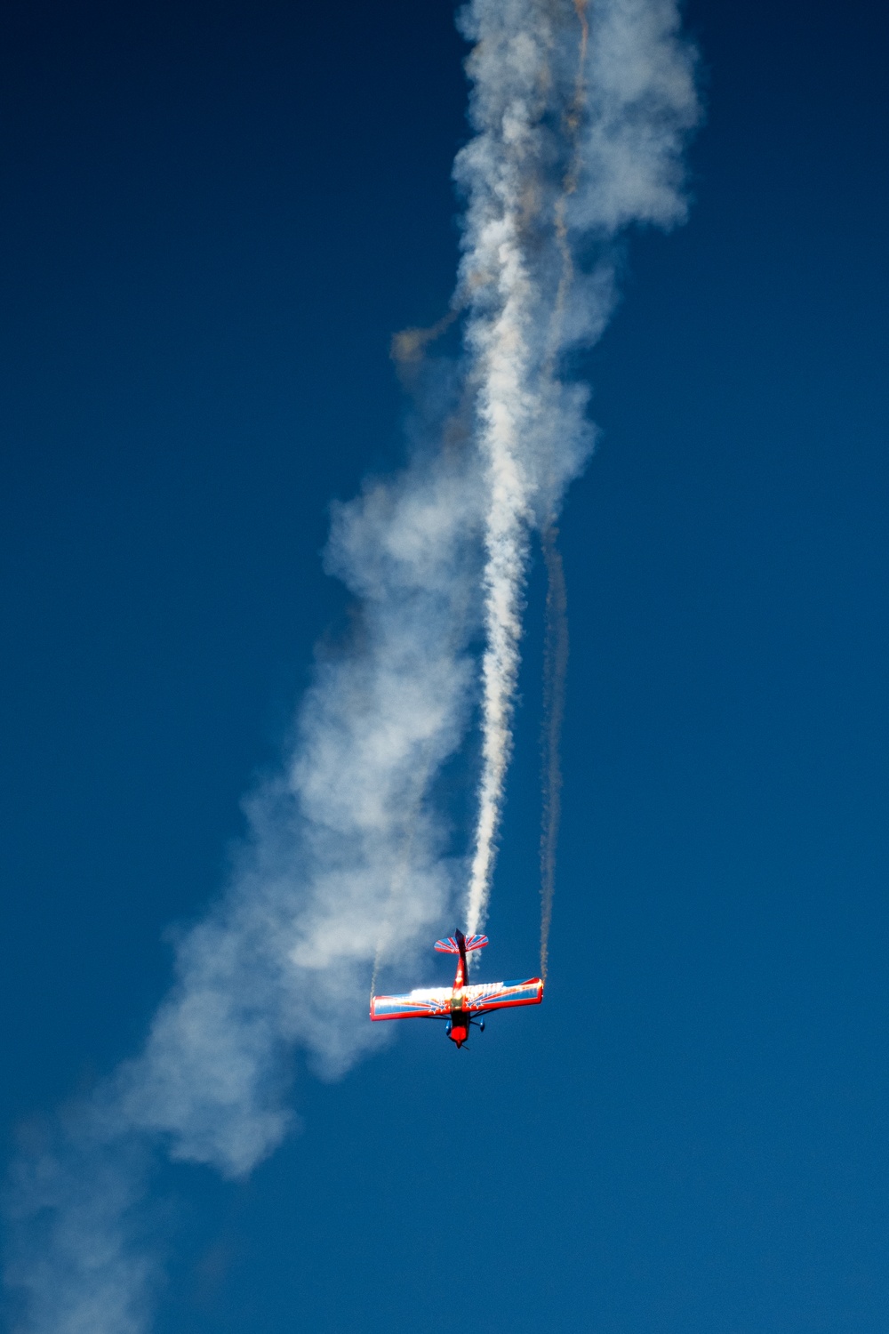Demonstration teams boost recruiting efforts during Orlando airshow