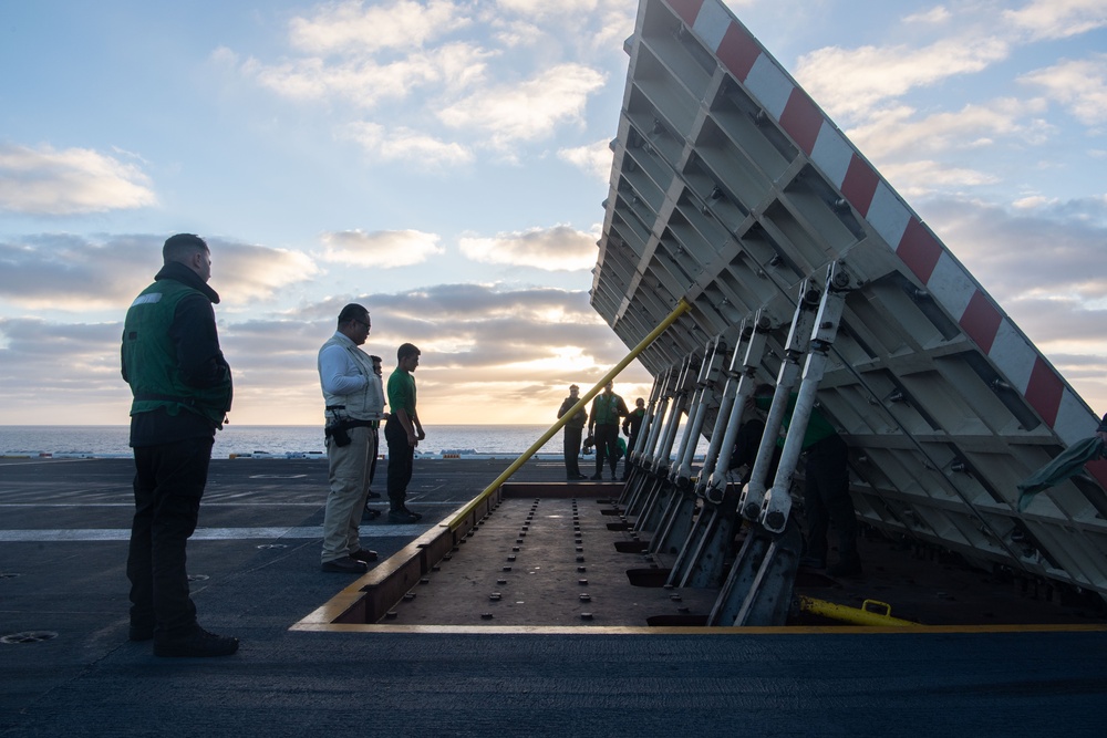 USS Theodore Roosevelt (CVN-71)