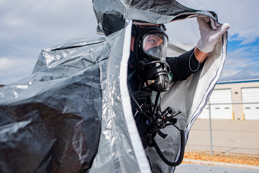 EXERCISE, EXERCISE, EXERCISE! Idaho's Civil Support Team trains in HAZMAT response