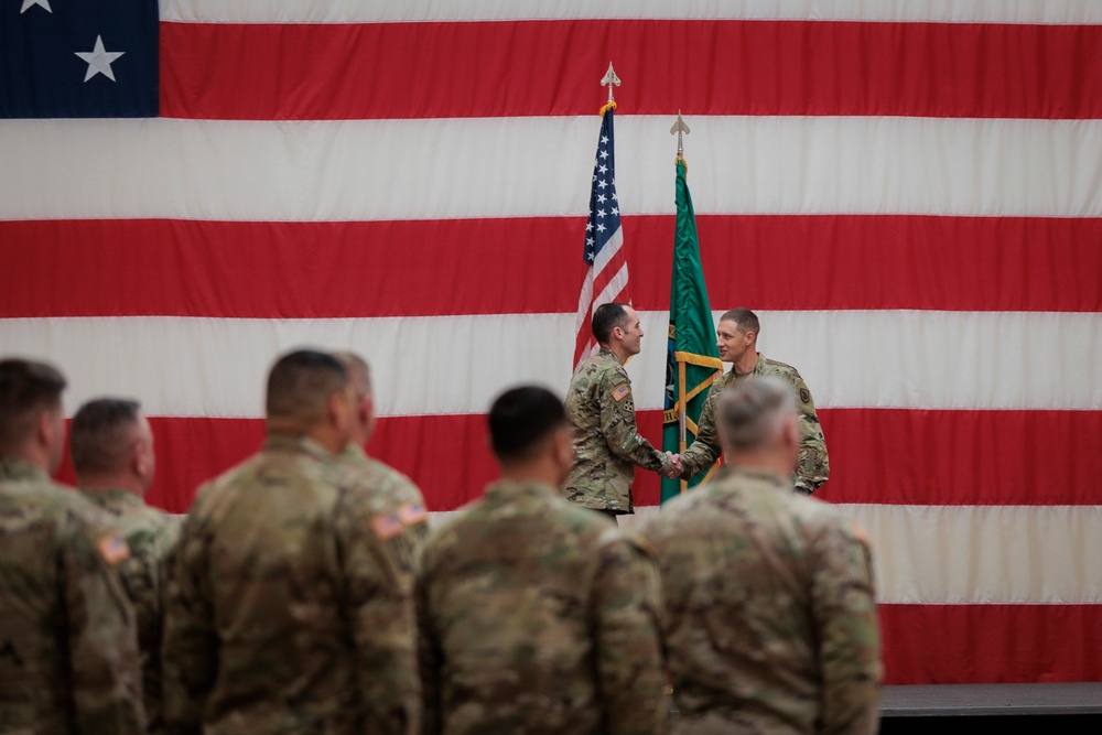 Casing the Colors: Washington National Guard military police detachment ready for Spartan Shield deployment
