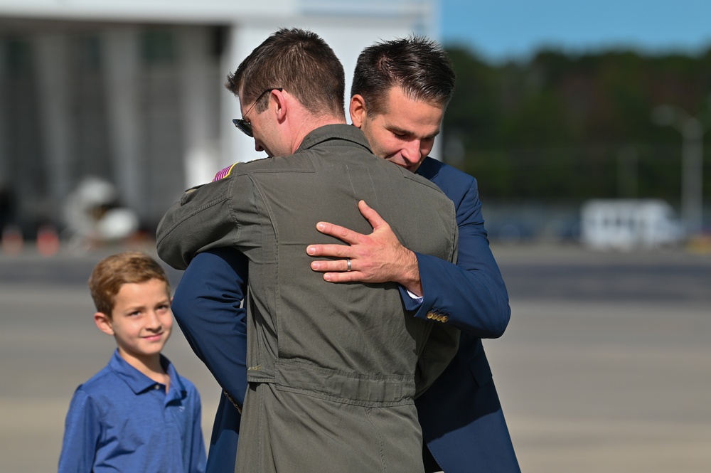 Rescue Reunion - Coast Guard hosts return of 4 divers saved off the coast of North Carolina