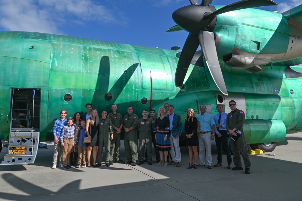 Rescue Reunion - Coast Guard hosts return of 4 divers saved off the coast of North Carolina