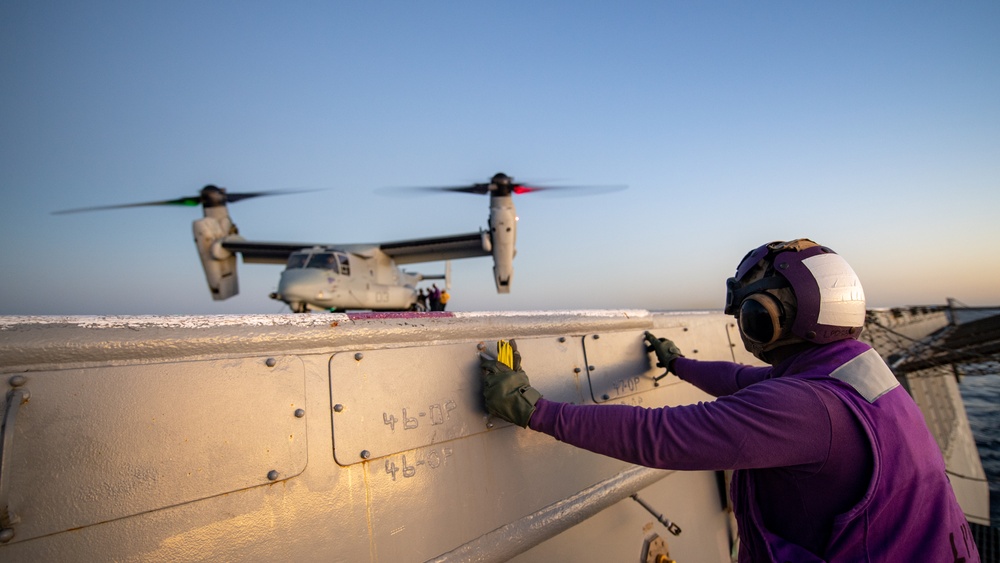 MV-22B Osprey Flight Quarters