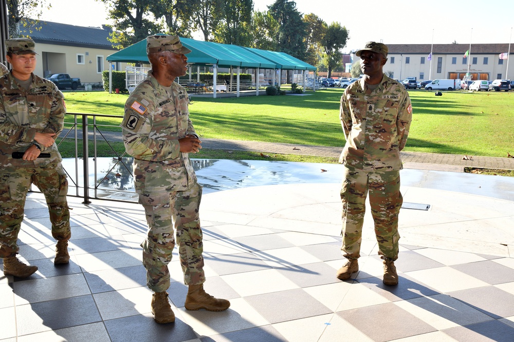 Award Ceremony 509th Strategic Signal Battalion, 2nd Theater Signal Brigade