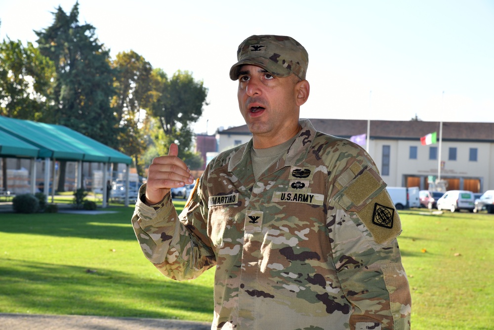 Award Ceremony 509th Strategic Signal Battalion, 2nd Theater Signal Brigade