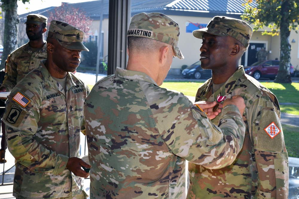 Award Ceremony 509th Strategic Signal Battalion, 2nd Theater Signal Brigade