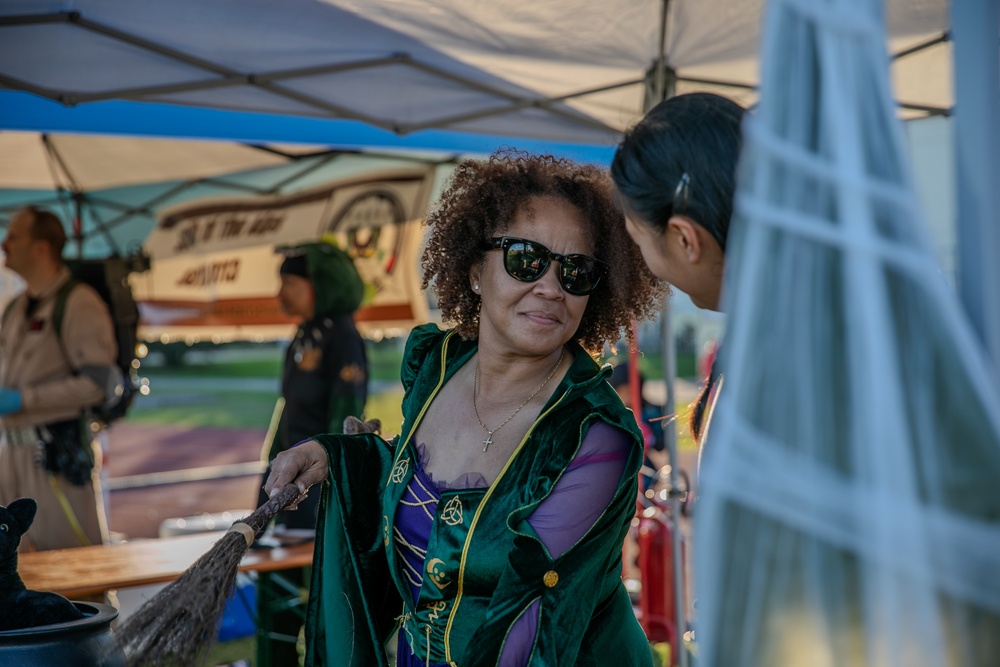 The Halloween spirit hits USAG-Italy with trunk-or-treat event