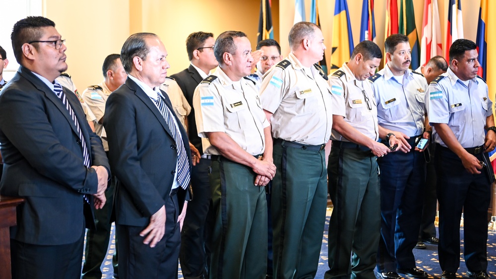 Colegio de Defensa Nacional de las Fuerzas Armadas de Honduras Visits the IADC