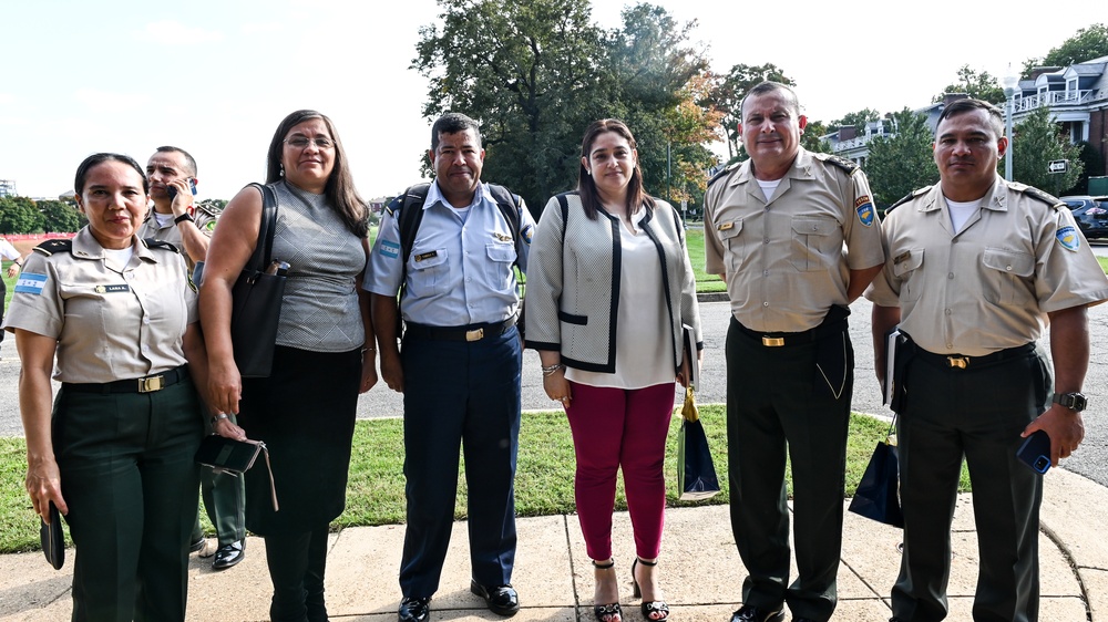 Colegio de Defensa Nacional de las Fuerzas Armadas de Honduras Visits the IADC