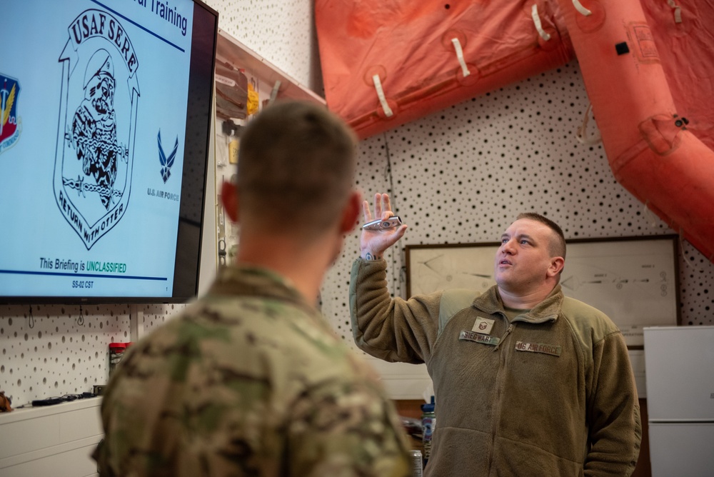 Spangdahlem SERE Prepares 1-214 GSAB for Survival Challenges