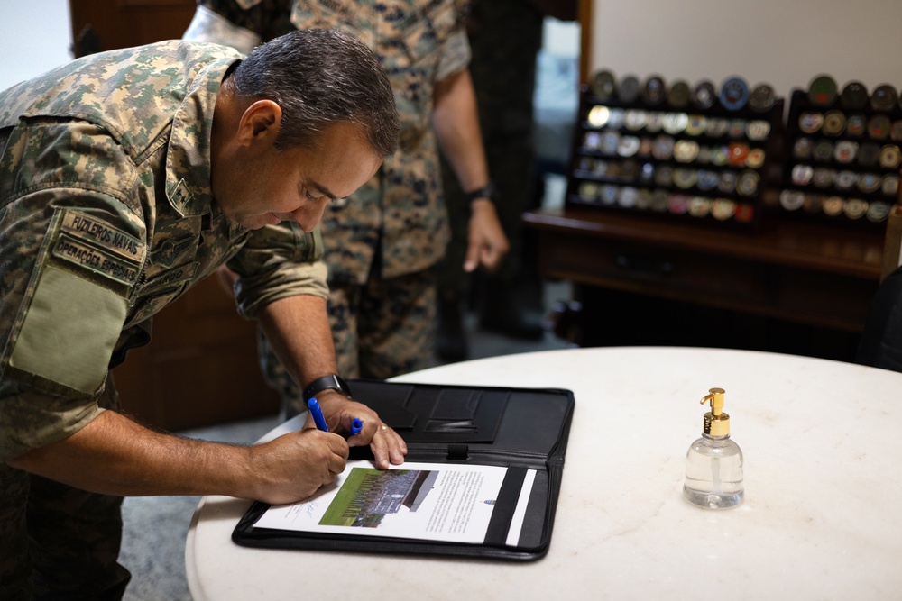 Brazilian Marine Corps demonstrates capabilities to Marines with U.S. Marine Corps Forces, South, during 2024 Operational Naval Infantry Committee