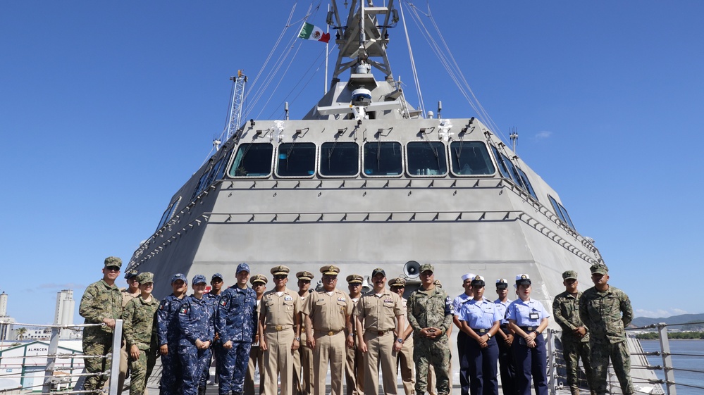 USS Augusta (LCS 34) hosts Mexican Navy’s 8th Naval District