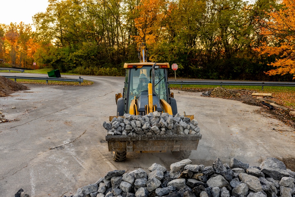 Maintenance workers preserve shoreline at Shenango River Lake