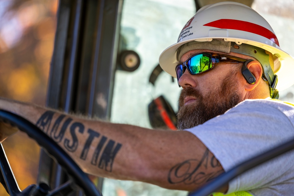 Maintenance workers preserve shoreline at Shenango River Lake