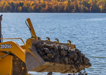 Maintenance workers preserve shoreline at Shenango River Lake