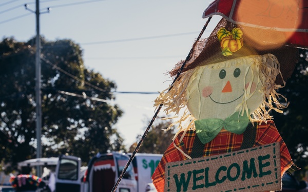 Trunk-or-Treating with H&amp;S Bn