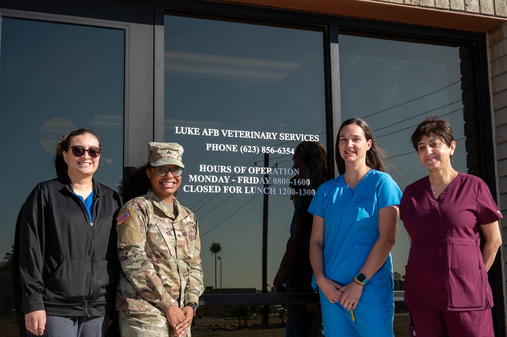 Veterinary Clinic Holds Ribbon Cutting for New Facility