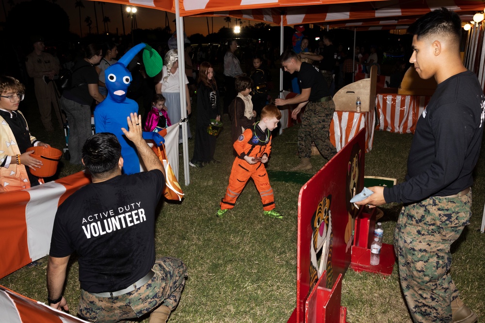 MCAS Yuma hosts 9th Annual Trunk or Treat