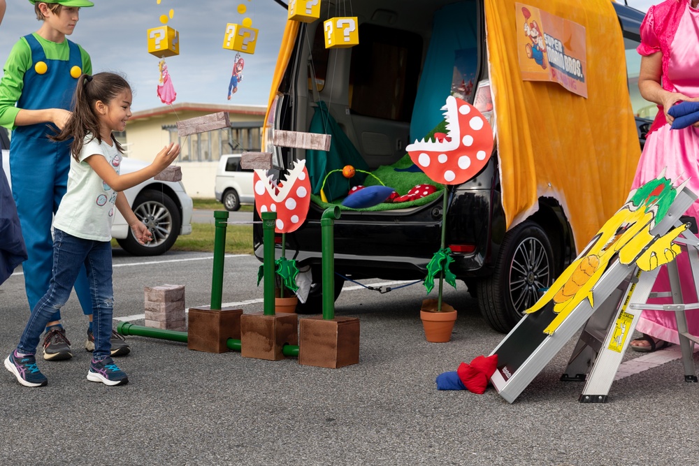 III Marine Expeditionary Force Support Battalion hosts a trunk-or-treat event on Camp Courtney