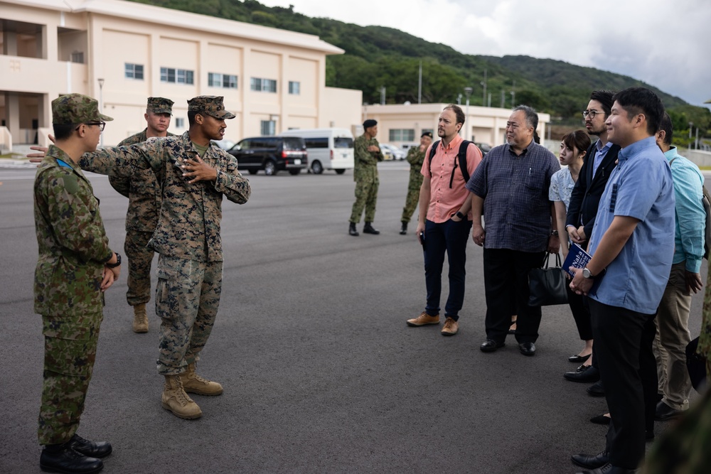 Resolute Dragon 23 | U.S. Marines brief Japanese Ministry of Foreign Affairs on AN/TPS-80 Ground/Air Task Oriented Radar at JGSDF Camp Ishigaki