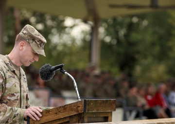 1st Infantry Division hosts Combined Uncasing and Casing Ceremony