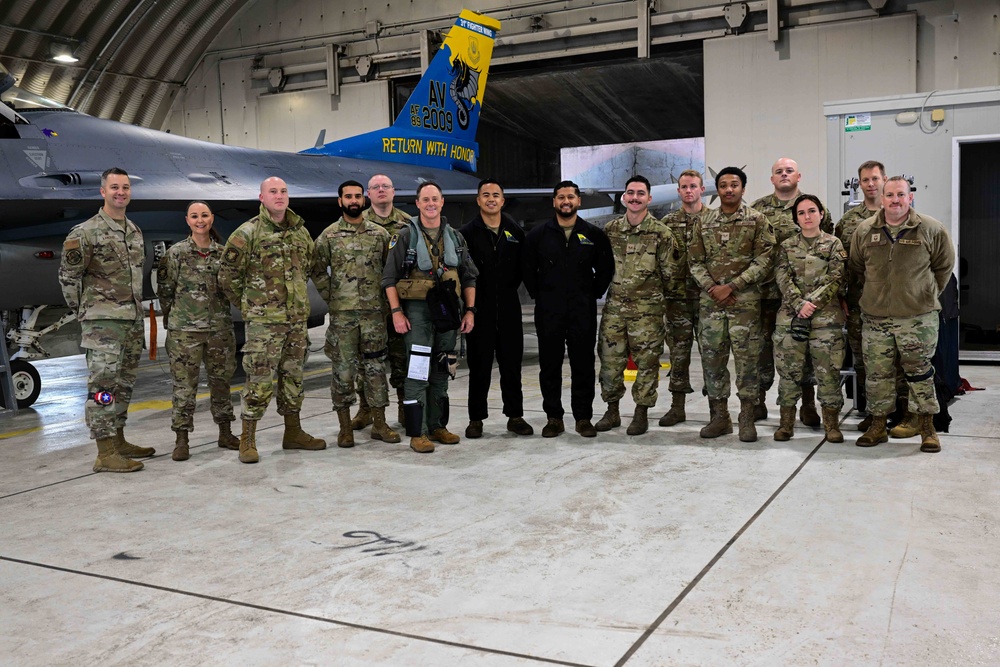 New heritage tail illuminates the skies