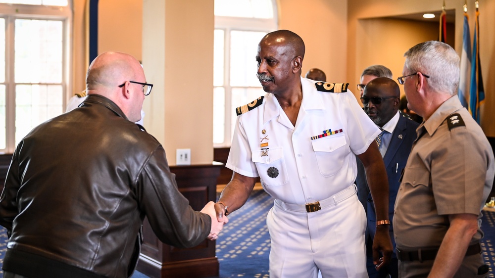 Chief of the Barbados Defense Forces Visits the IADC